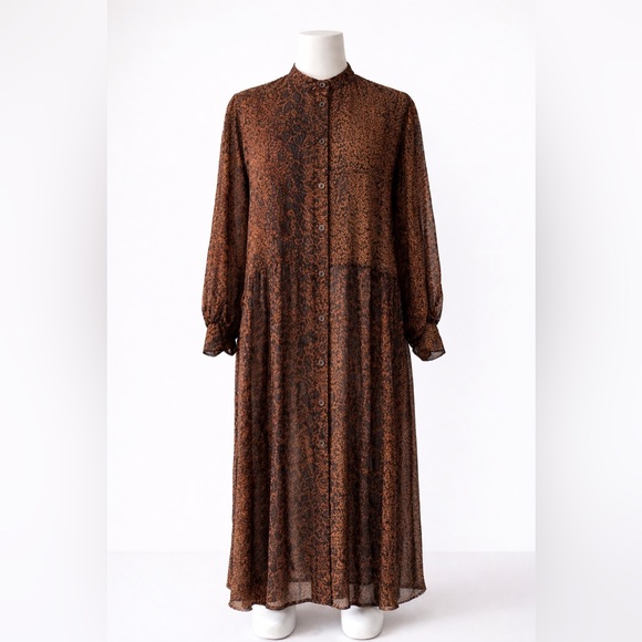 H&M Dresses & Skirts - H&M Animal Print Sheer Midi Dress / Duster – Size 8